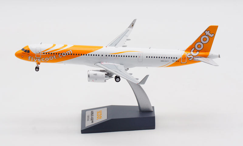 1:200 Aviation200 Scoot Airlines Airbus A321NEO 9V-NCA Aircraft Model