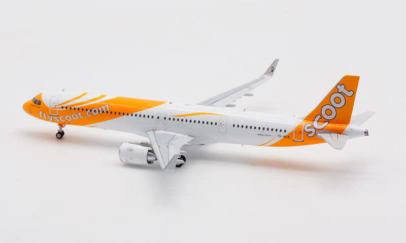 1:200 Aviation200 Scoot Airlines Airbus A321NEO 9V-NCA Aircraft Model