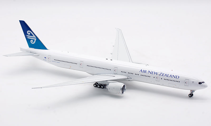 1:200 InFlight200 Air NewZealand B777-300ER ZK-OKM Aircraft Model With Stand