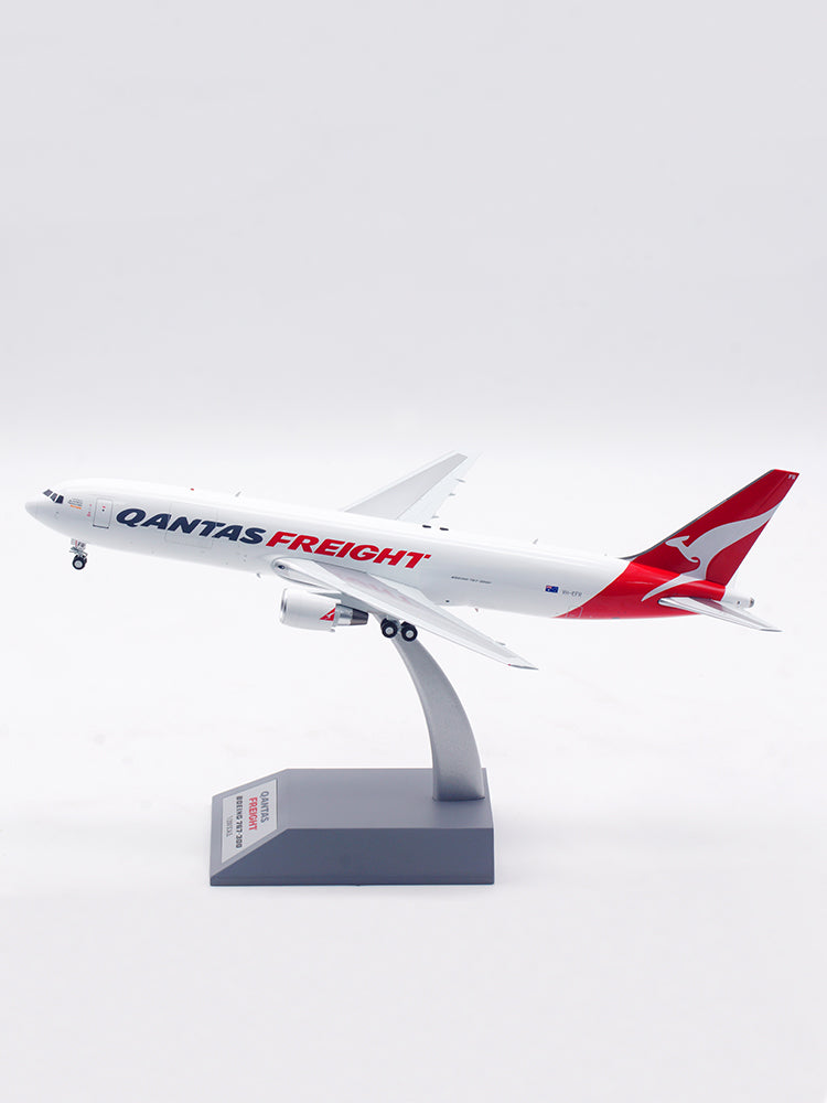 1:200 InFlight200 Qantas Cargo B767-300F VH-EFR Diecast Model With Stand