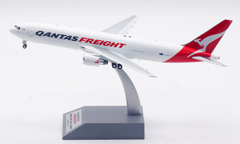 1:200 InFlight200 Qantas Cargo B767-300F VH-EFR Diecast Model With Stand