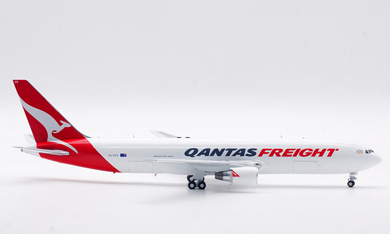 1:200 InFlight200 Qantas Cargo B767-300F VH-EFR Diecast Model With Stand