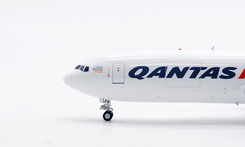 1:200 InFlight200 Qantas Cargo B767-300F VH-EFR Diecast Model With Stand