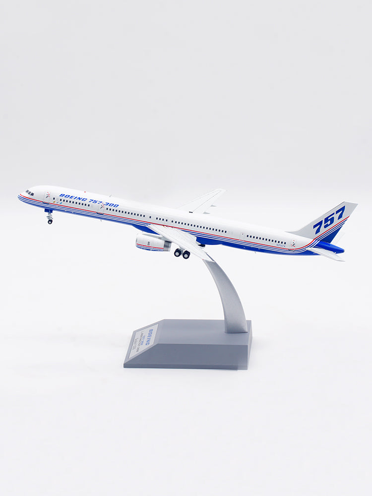 1:200 InFlight200 Boeing House Color B757-300 N757X Aircraft Model With Stand