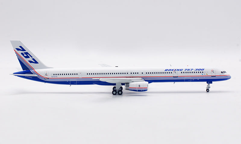 1:200 InFlight200 Boeing House Color B757-300 N757X Aircraft Model With Stand