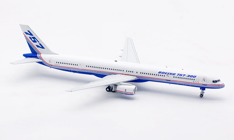 1:200 InFlight200 Boeing House Color B757-300 N757X Aircraft Model With Stand
