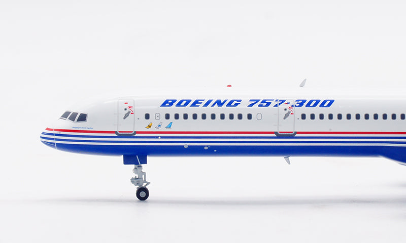 1:200 InFlight200 Boeing House Color B757-300 N757X Aircraft Model With Stand