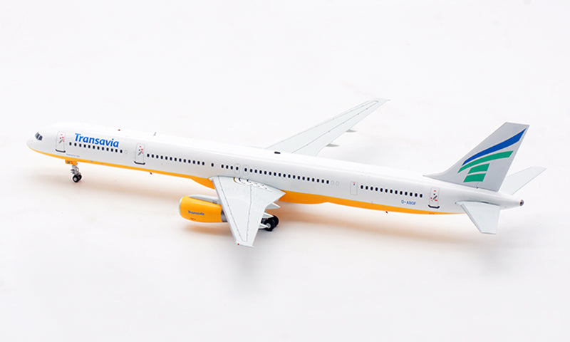 1:200 B-Models Transavia Airlines B757-300 B-ABOF Aircraft Model With Stand