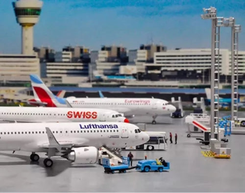 1:200 Airline Manufacture GSE Airport High Pole Light 2in1 Set Model