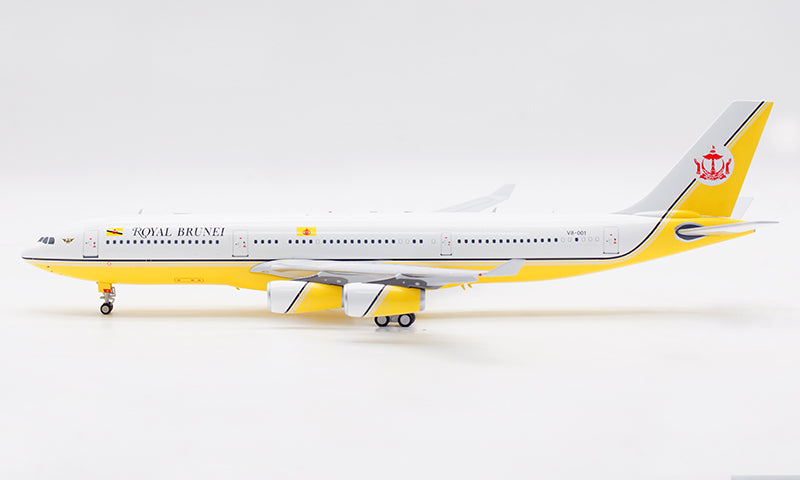 1:200 B-Models Royal Brunei Airlines A340-200 V8-001 Diecast Aircraft Model