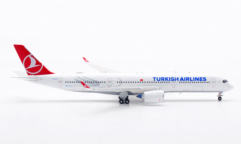 1:400 Aviation400 Turkish Airlines A350-900 TC-LGL Aircraft Model Free Tractor+Stand