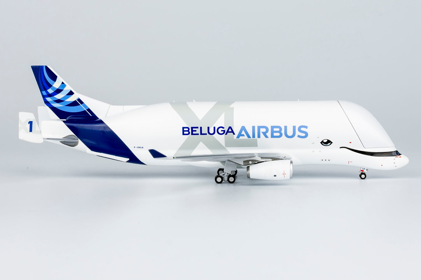 1:400 NG Models NG60005 Airbus A330-700L Beluga XL F-GXLG #1 Aircraft Model+Free Tractor