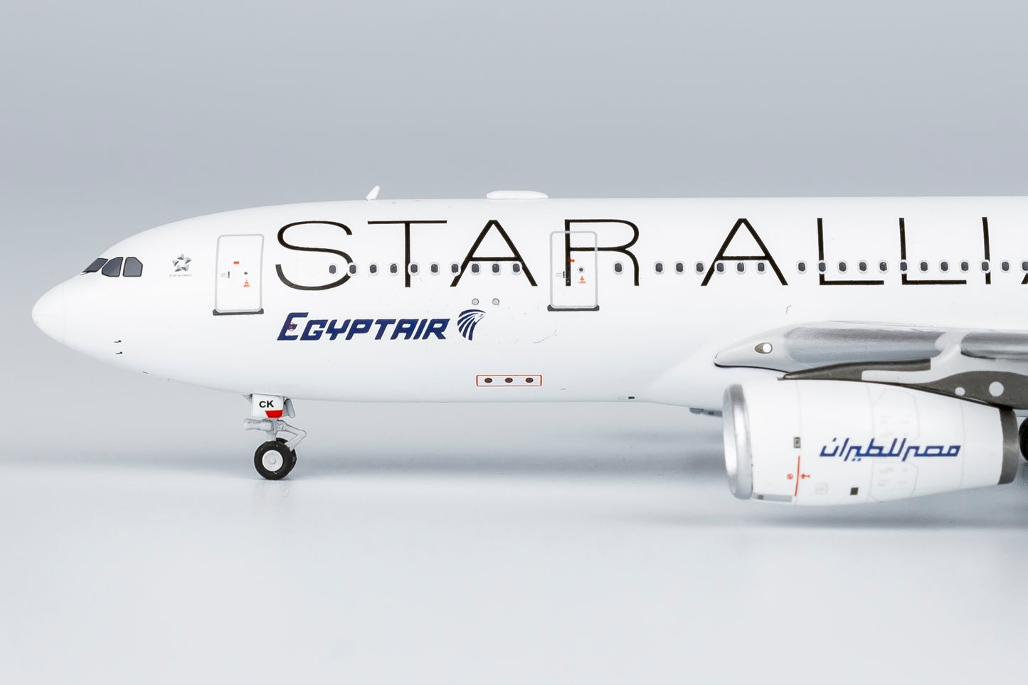 1:400 NG Models NG61086 EgyptAir Airbus A330-200 SU-GCK "STAR ALLANCE" Aircraft Model+Free Tractor