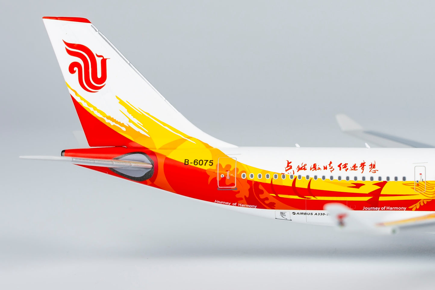 1:400 NG Models NG61080 Air China Airbus A330-200 B-6075 "Beijing 2008" Aircraft Model+Free Tractor