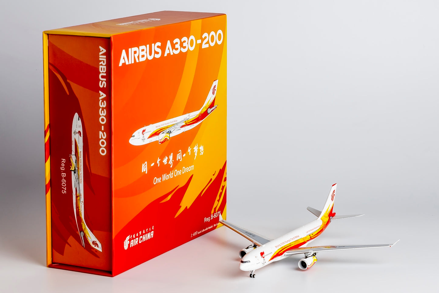 1:400 NG Models NG61080 Air China Airbus A330-200 B-6075 "Beijing 2008" Aircraft Model+Free Tractor
