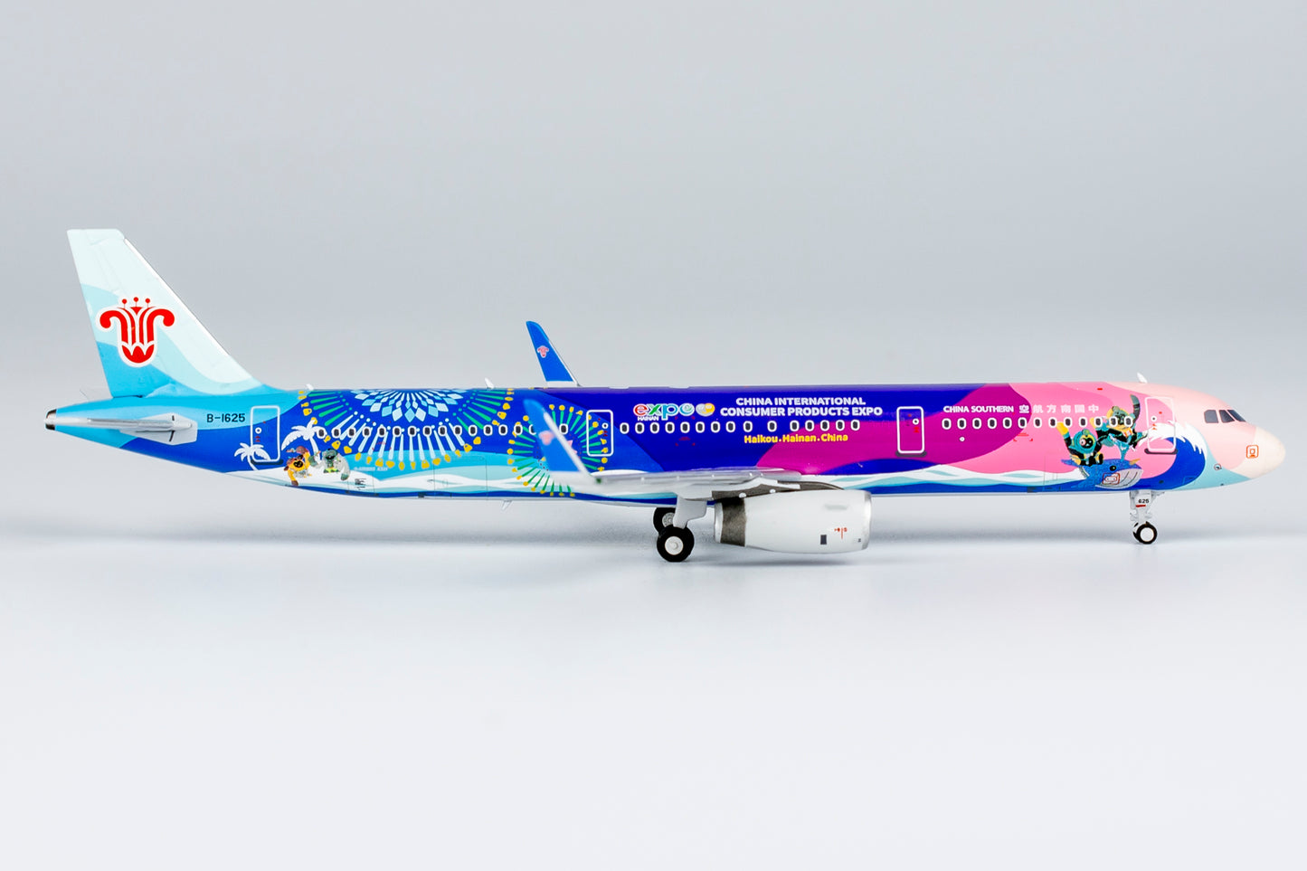 1:400 NG Models X China Southern Airbus A321 B-1625 Aircraft Model+Free Tractor
