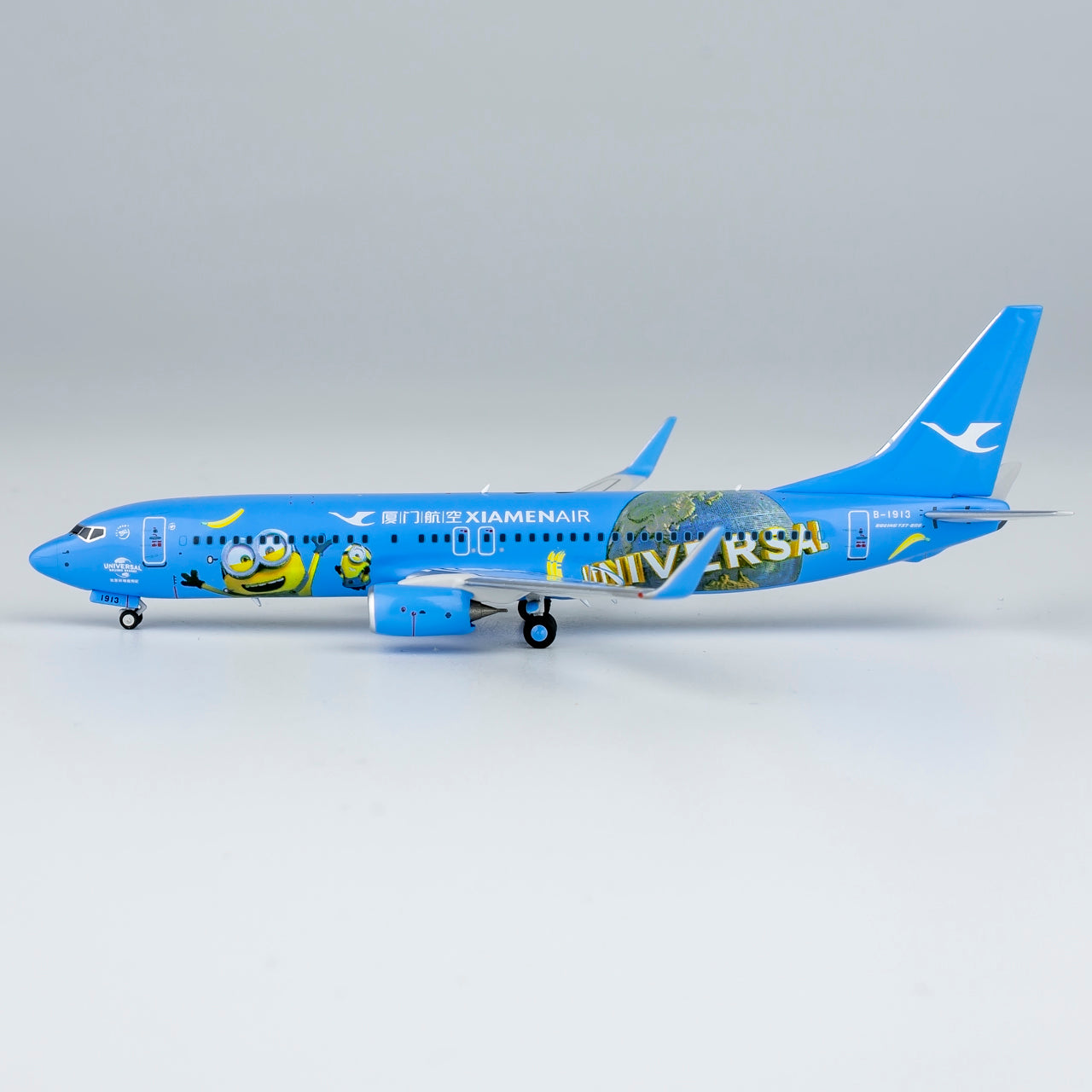 1:400 Bob Models Xiamen Airlines B737-800 B-1913 “Minions” Aircraft Model+Free Tractor