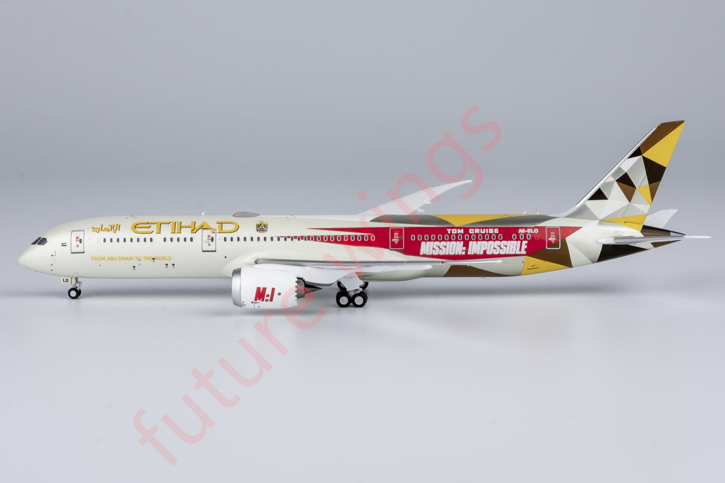 1:400 NG Models NG55117 Etihad Airways Boeing 787-9 A6-BLO Aircraft Model+Free Tractor