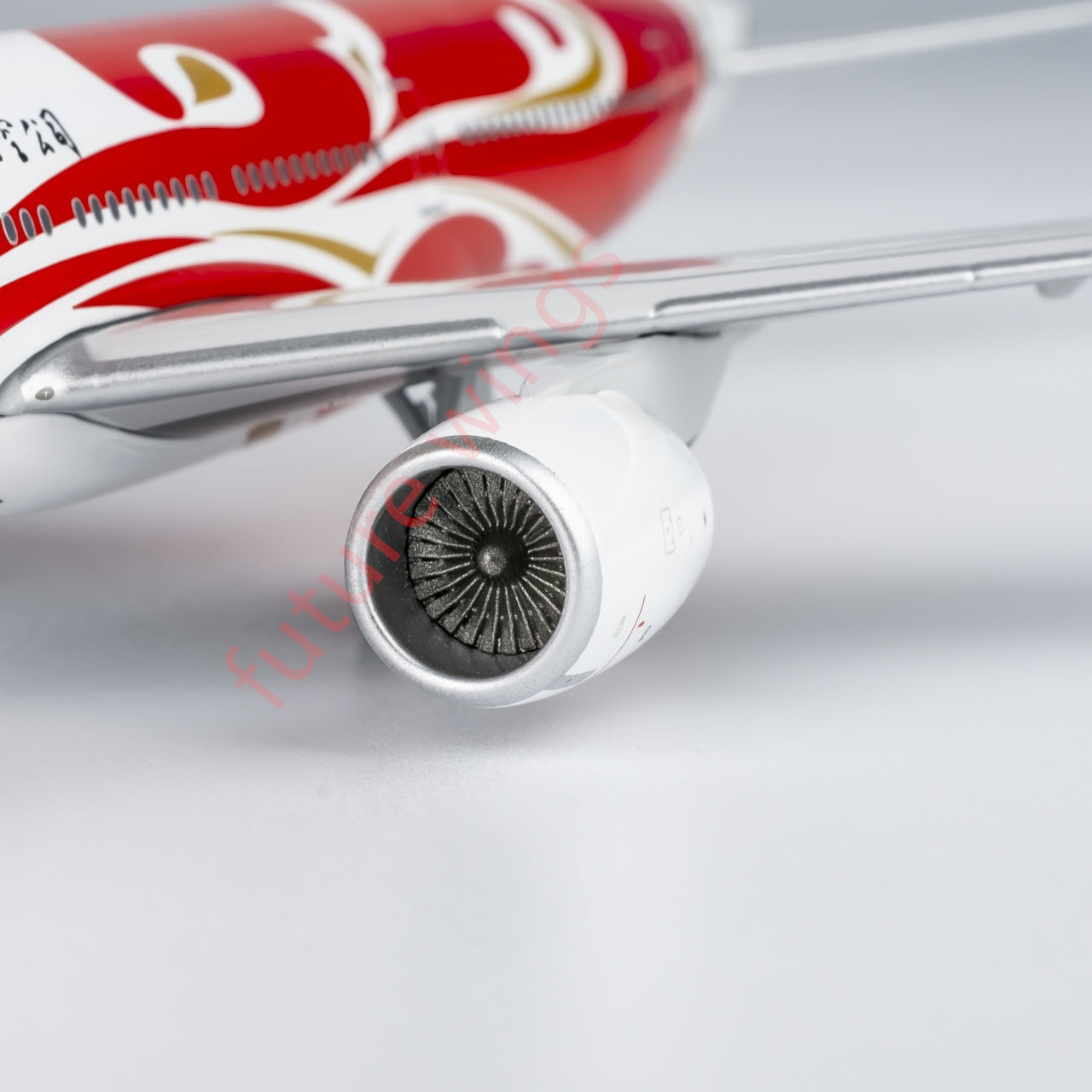 1:400 NG Models NG72059 Air China Boeing 777-200 B-2060 “Red Phoenix”Aircraft Model+Free Tractor