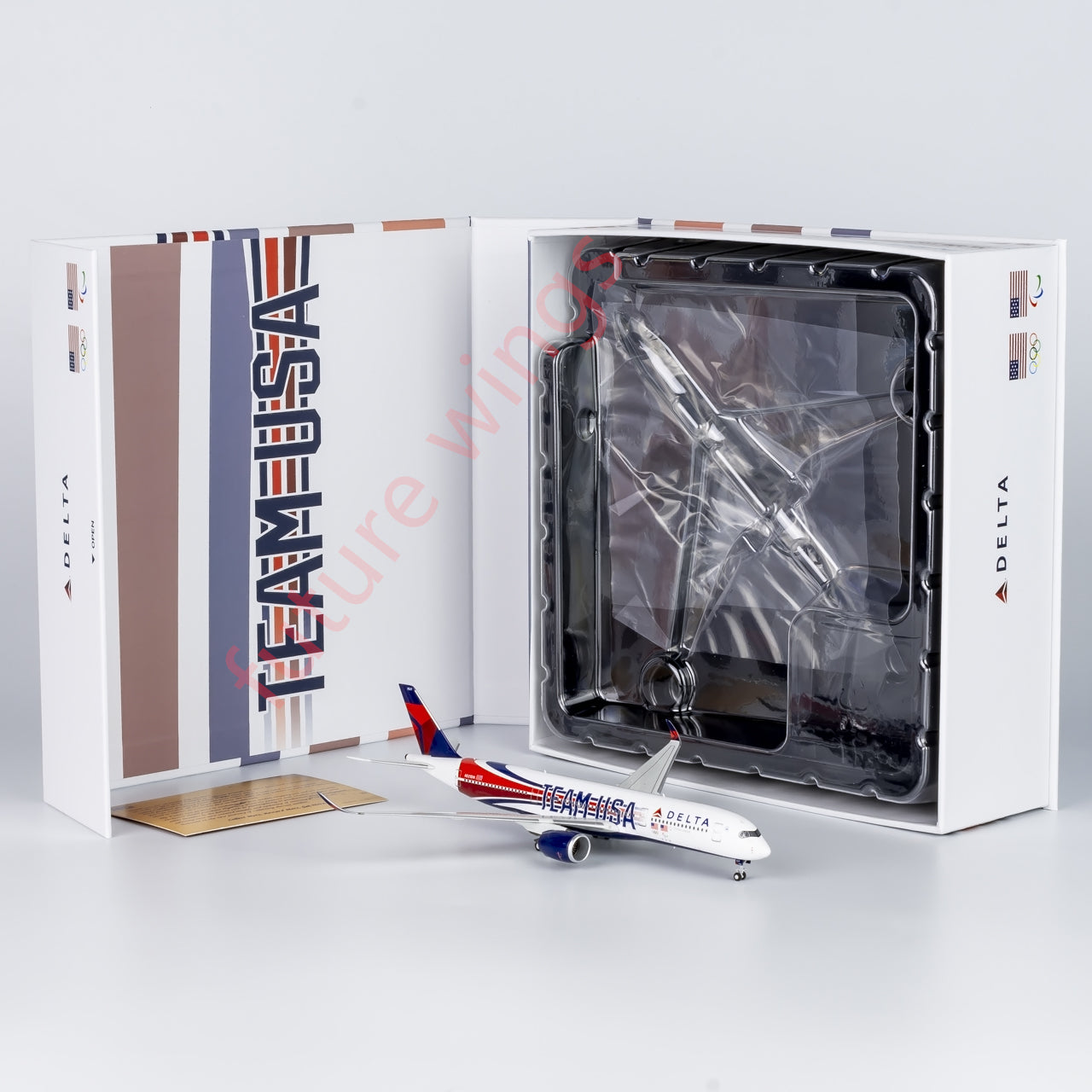 1:400 NG Models NG39082 Delta Airlines Airbus A350-900 N521DN "luxury package"Aircraft Model+Free Tractor