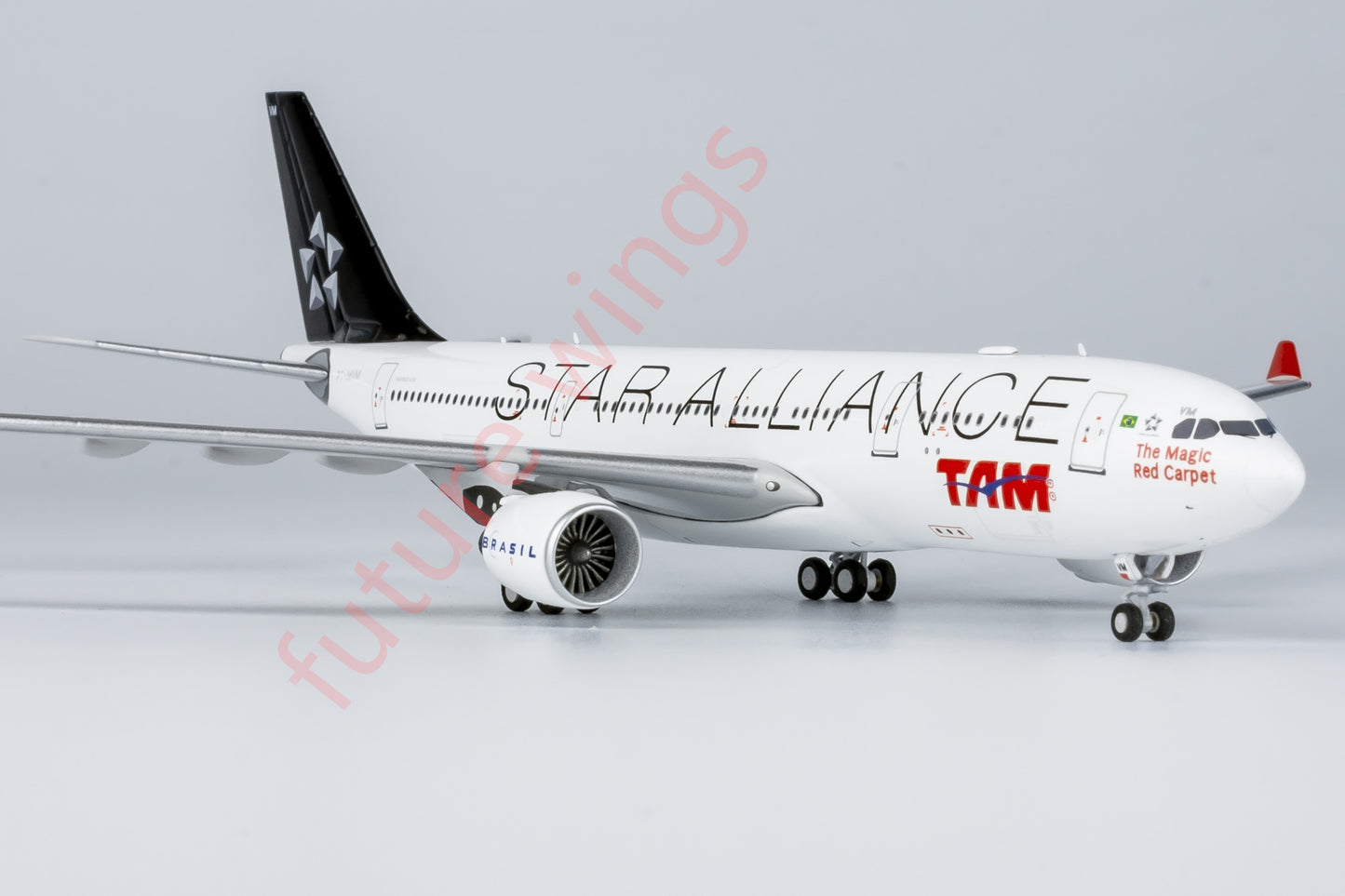 1:400 NG Models NG61087 TAM Airbus A330-200 PT-MVM "STAR ALLIANCE"Aircraft Model+Free Tractor