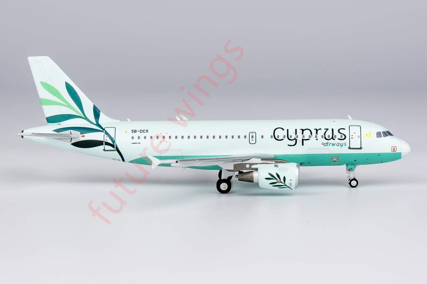 1:400 NG Models NG49030 Cyprus Airways Airbus A319 5B-DCX Aircraft Model+Free Tractor
