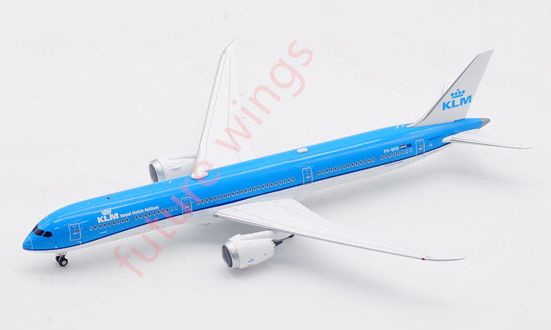1:400 Aviation400 KLM B787-10 PH-BKM Aircraft Model Free Tractor+Stand