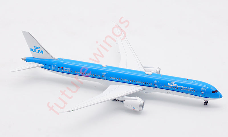 1:400 Aviation400 KLM B787-10 PH-BKM Aircraft Model Free Tractor+Stand