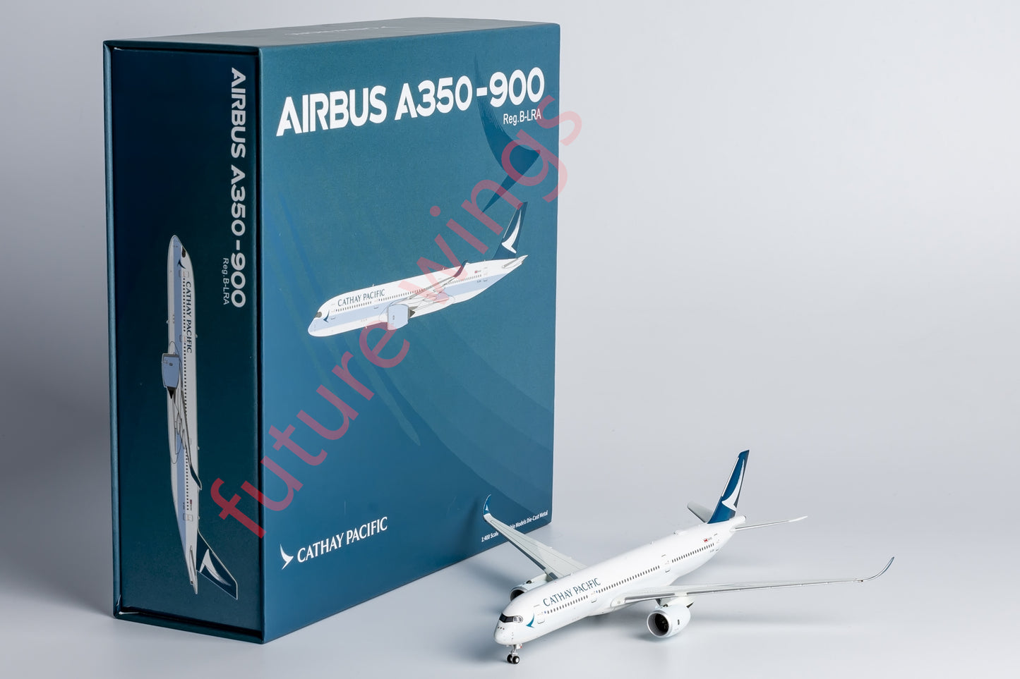 1:400 NG Models NG39076 Cathay Pacific Airbus A350-900 B-LRA "luxury package" Aircraft Model+Free Tractor