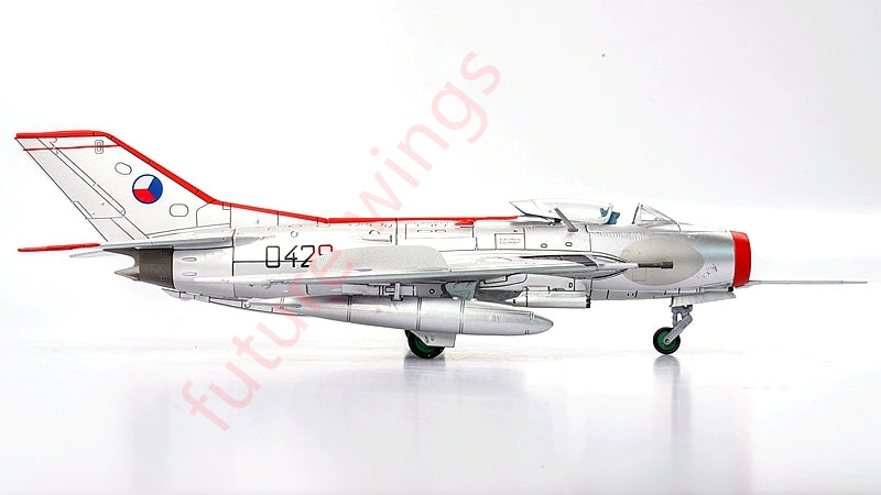 1:72 Panzerkampf 14642PD Czechoslovakia Air Force MIG-19S Fighter