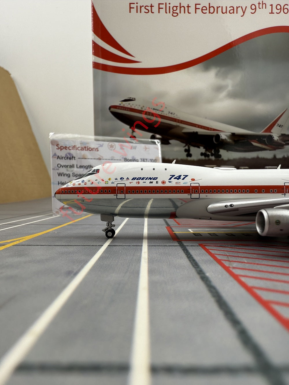 1:400 YY Wings Boeing 747-100 N7470 "First Flight"Aircraft Model With Stand+Free Tractor
