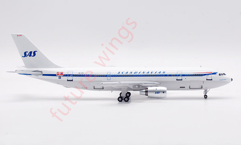 1:200 InFlight200 SAS Airbus A300 SE-DFL Diecast Aircraft Model With Stand
