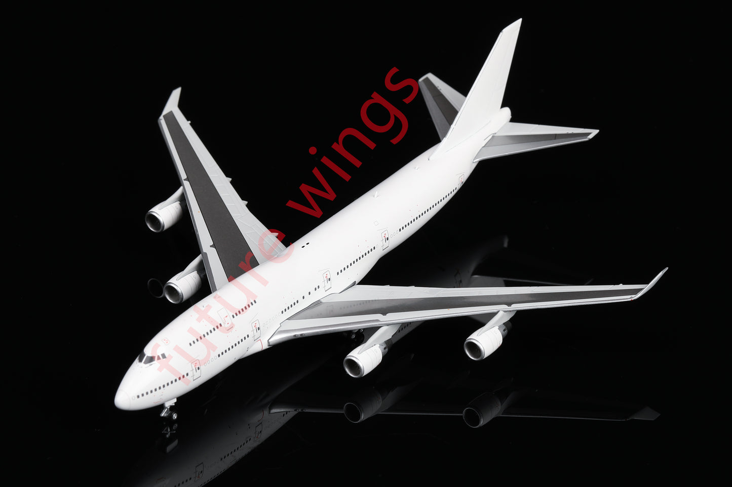 1:400 HX Models B747-100/B747-400 Blank Diecast Aircraft Model With Stand+Tractor
