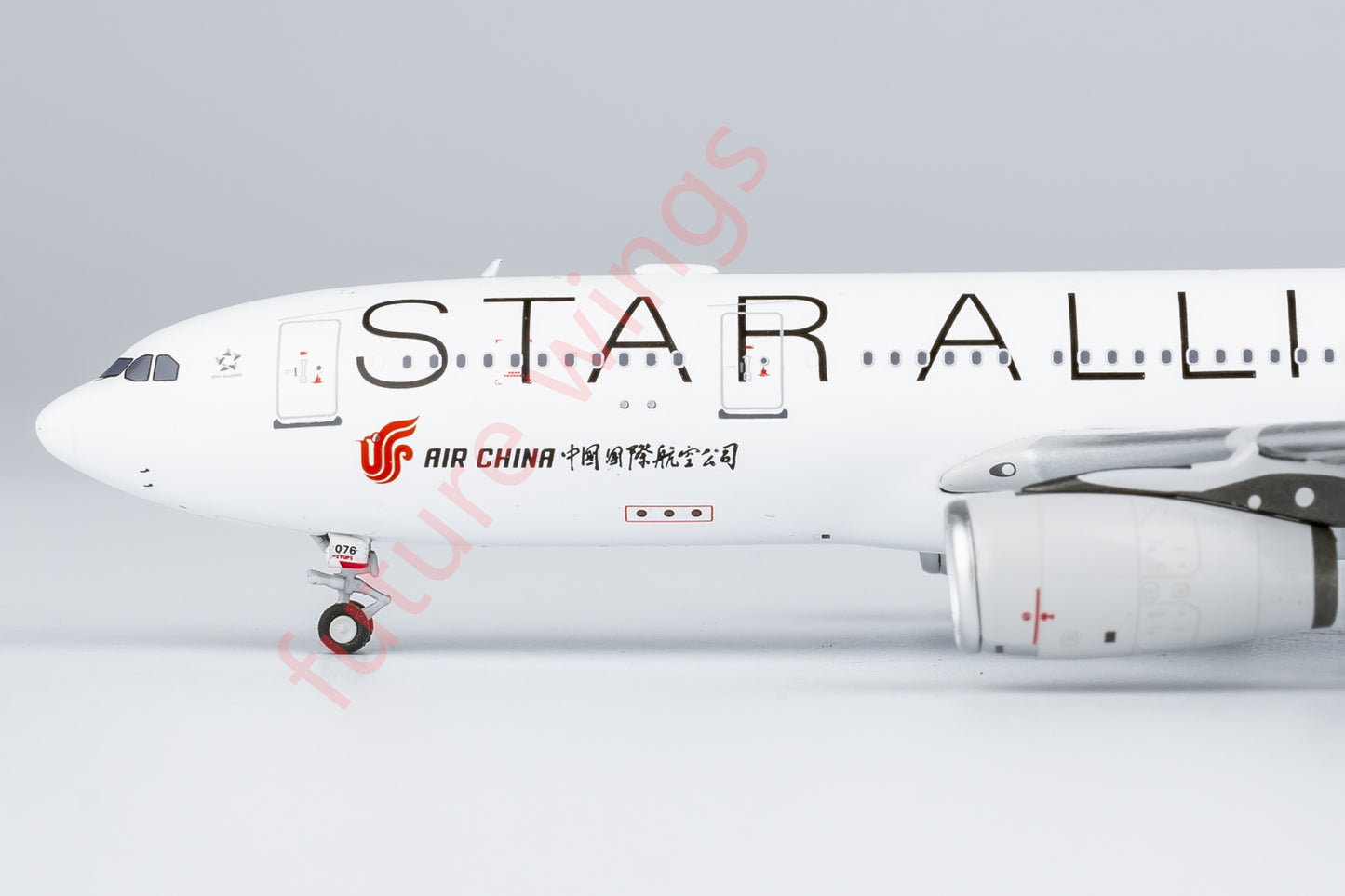1:400 NG Models NG61083 Air China A330-200 B-6076 "STAR ALLIANCE"Aircraft Model+Free Tractor