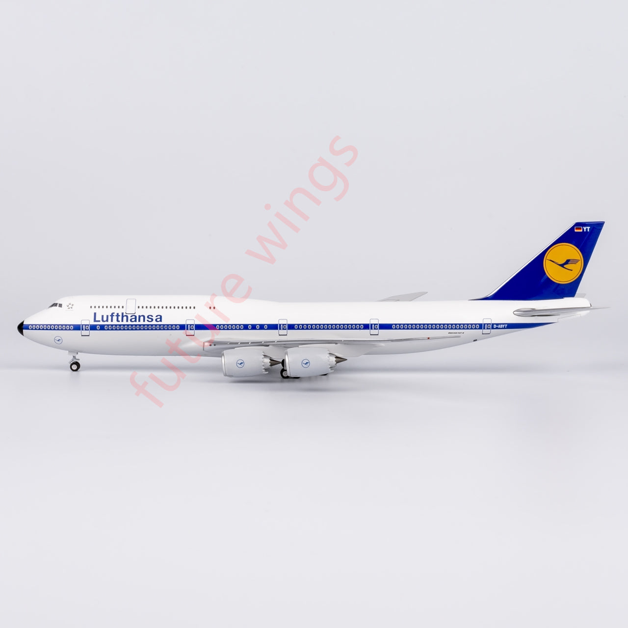 1:400 NG Lite Lufthansa Airlines B747-8 D-ABYT Aircraft Model+Free Tractor