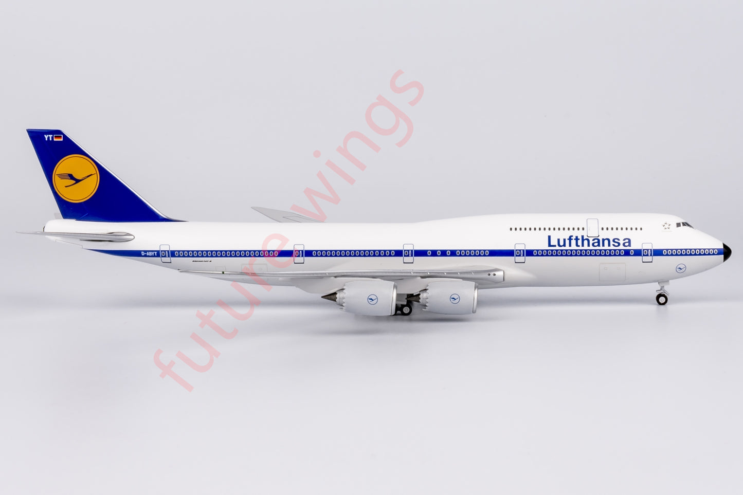 1:400 NG Lite Lufthansa Airlines B747-8 D-ABYT Aircraft Model+Free Tractor