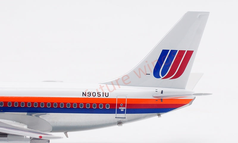 1:200 InFlight200 United Airlines B737-200 N9051U Aircraft Model With Stand