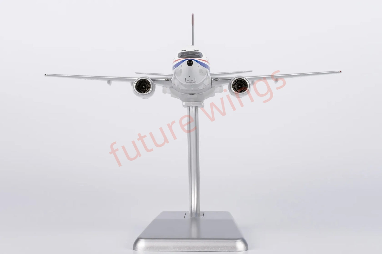 1:200 NG Models NG06012 China Southwest Airlines B737-600 B-2156 Aircraft Model With Stand