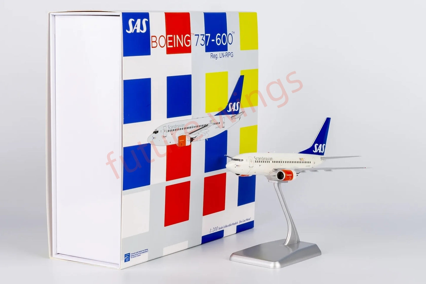 1:200 NG Models NG06010 SAS B737-600 LN-RPG Aircraft Model With Stand