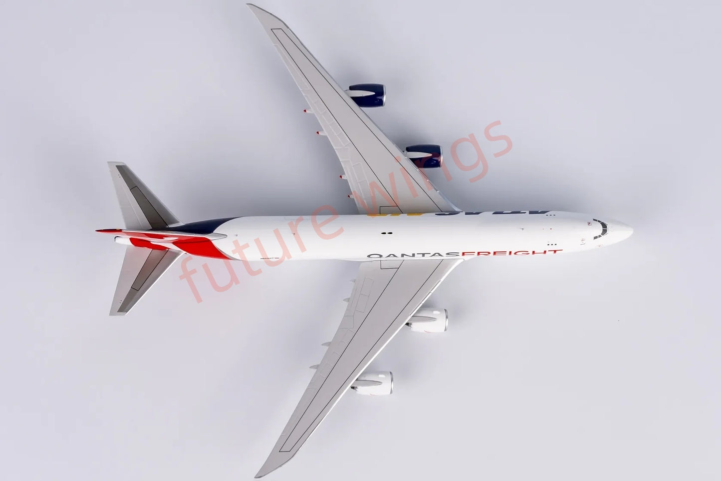 1:400 NG Models NG78032 Atlas&Qantas B747-8F N856GT Aircraft Model+Free Tractor