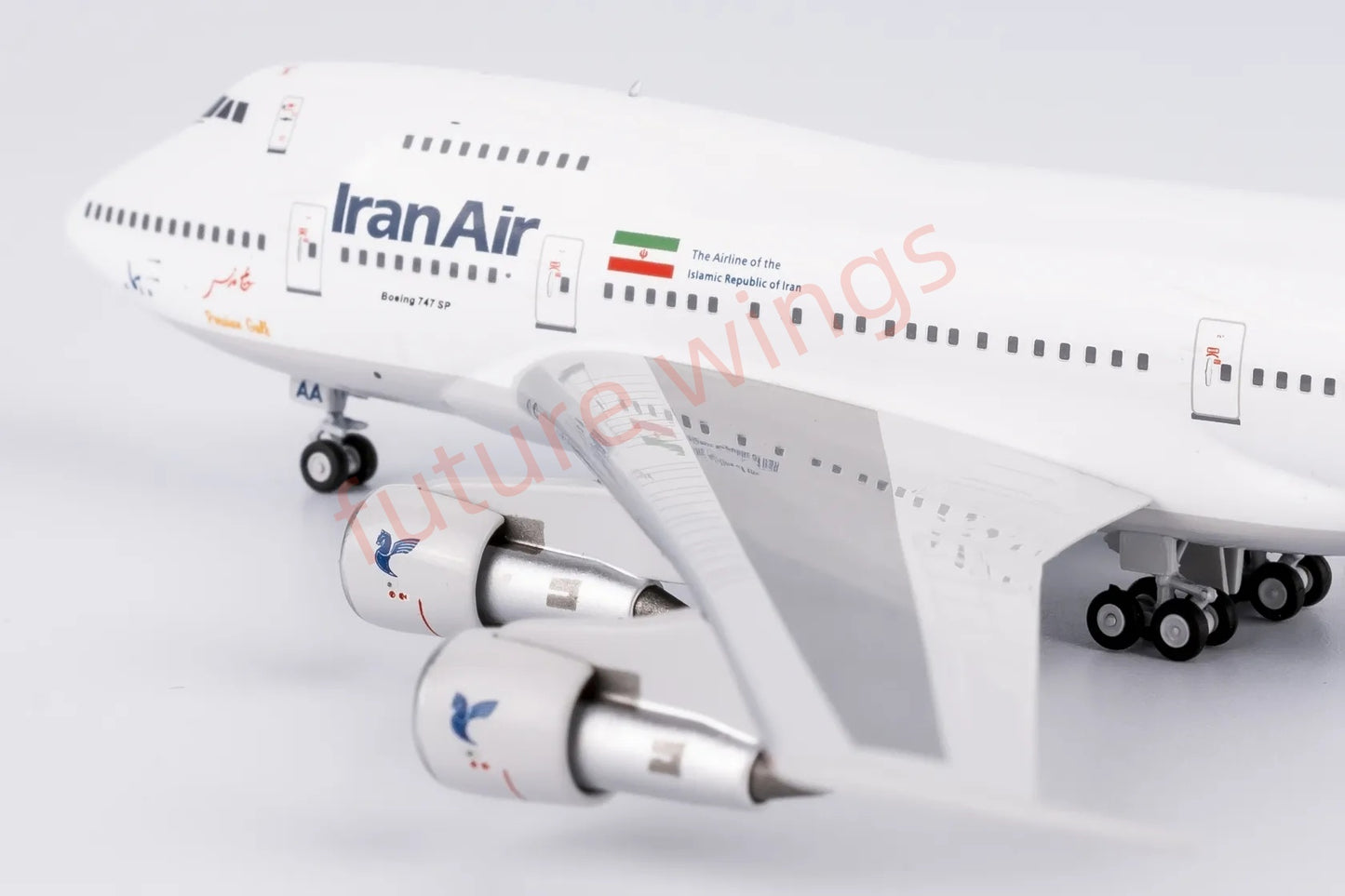 1:400 NG Models NG07042 Iran Air B747SP EP-IAA Aircraft Model+Free Tractor