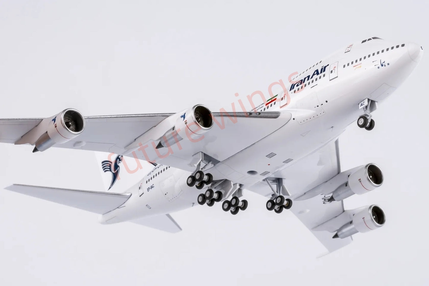 1:400 NG Models NG07041 Iran Air B747SP EP-IAC Aircraft Model+Free Tractor