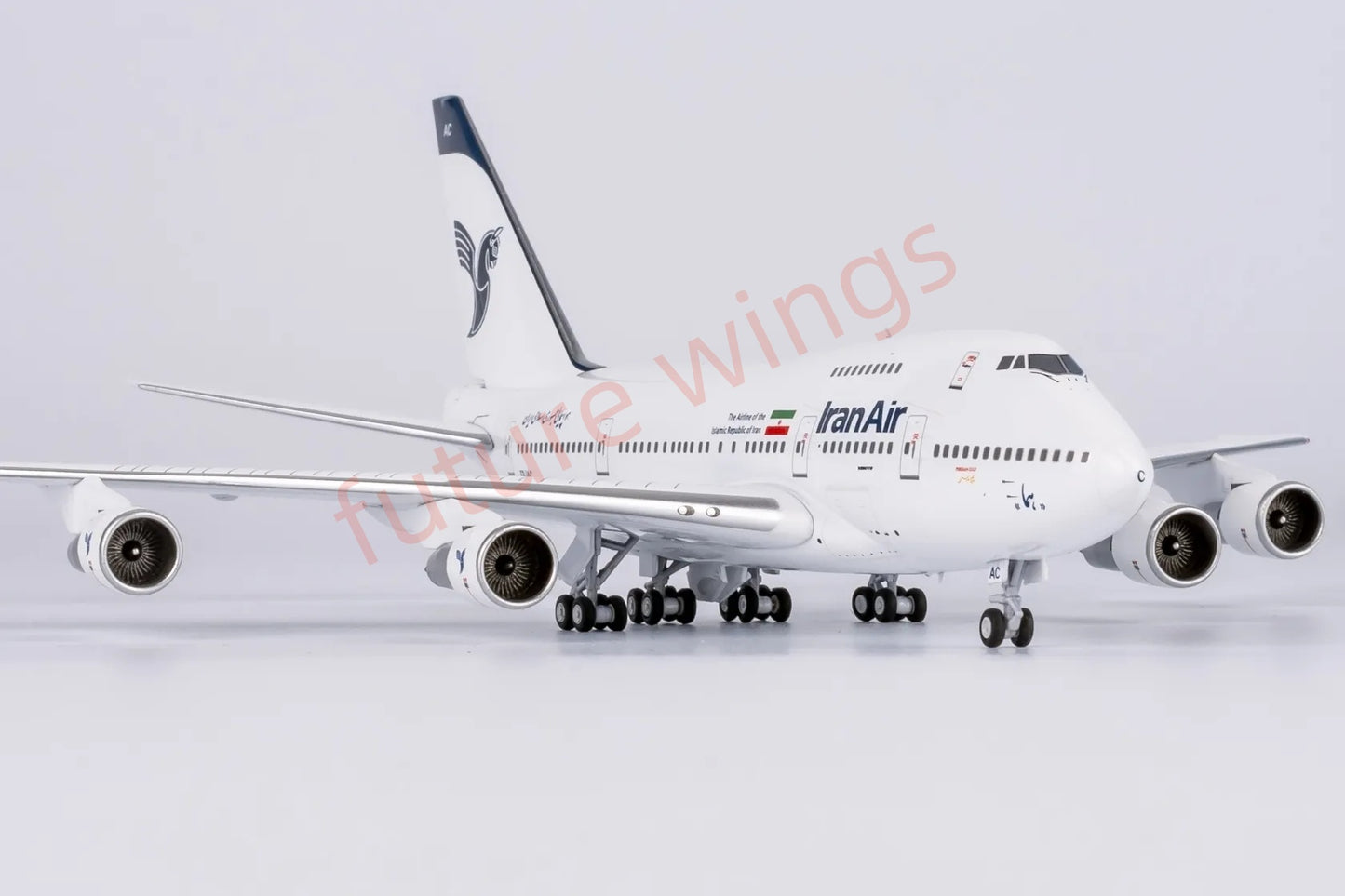 1:400 NG Models NG07041 Iran Air B747SP EP-IAC Aircraft Model+Free Tractor