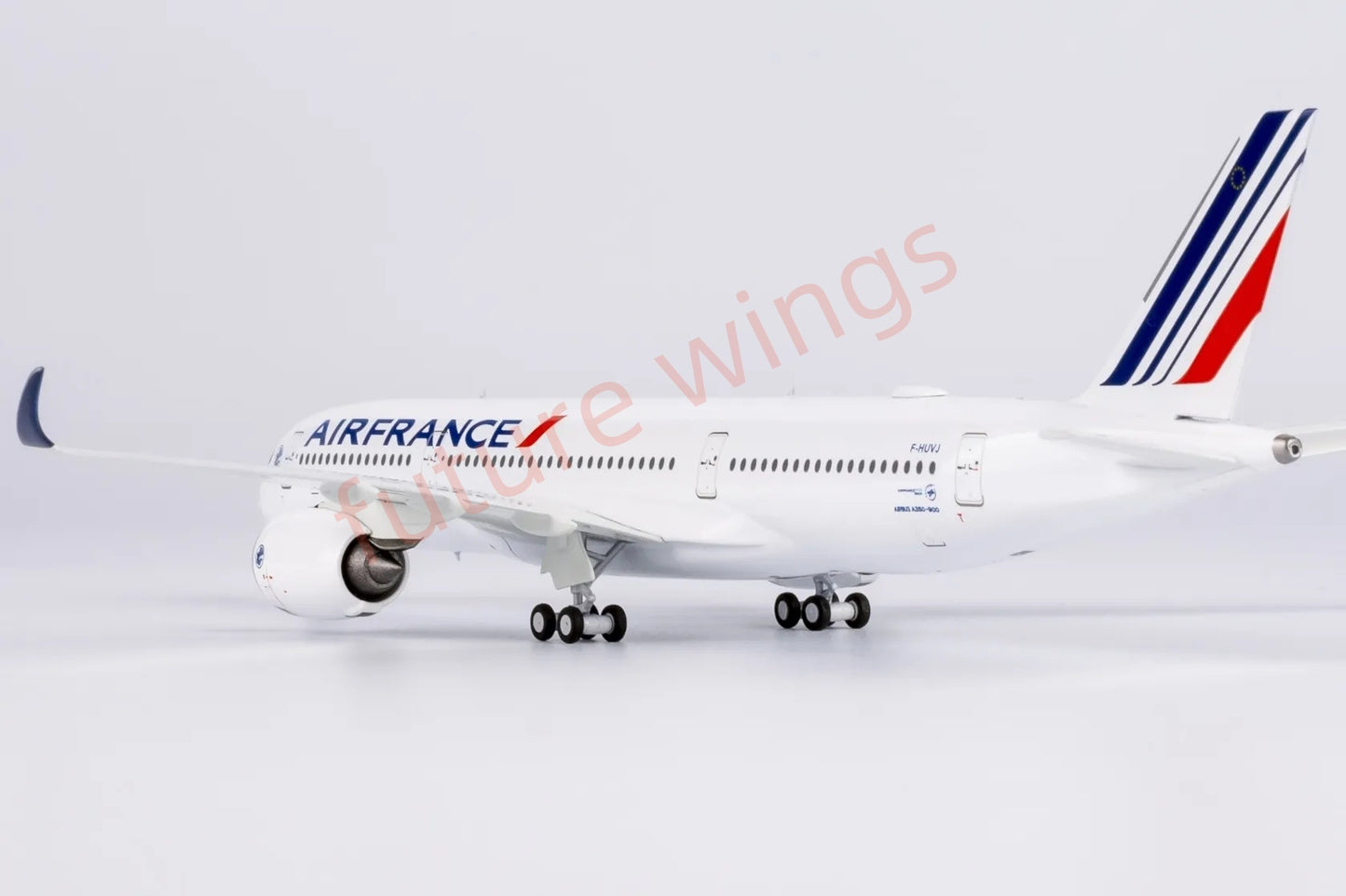 1:400 NG Models NG39089 Air France A350-900 F-HUVJ "Paris 2024" Aircraft Model+Free Tractor