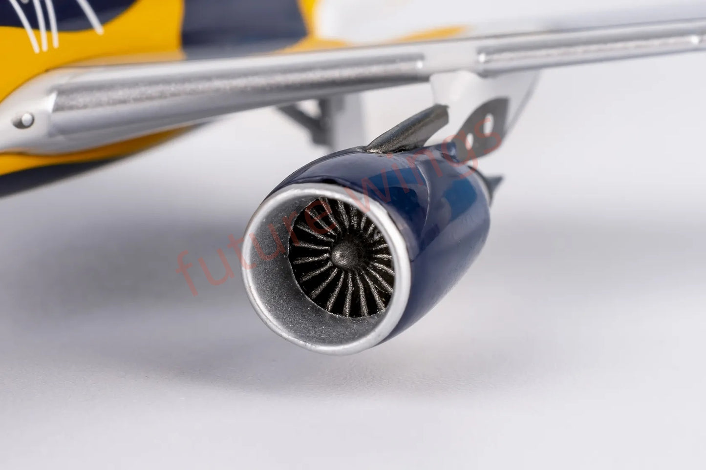 1:400 NG Models NG61097 Luke Air A330-200 9H-RTU Aircraft Model+Free Tractor