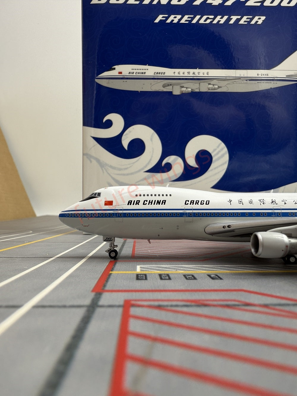 1:400 YY Wings Air China B747-200/F B-2446 B-2448 B-2450 Aircraft Model+Tractor