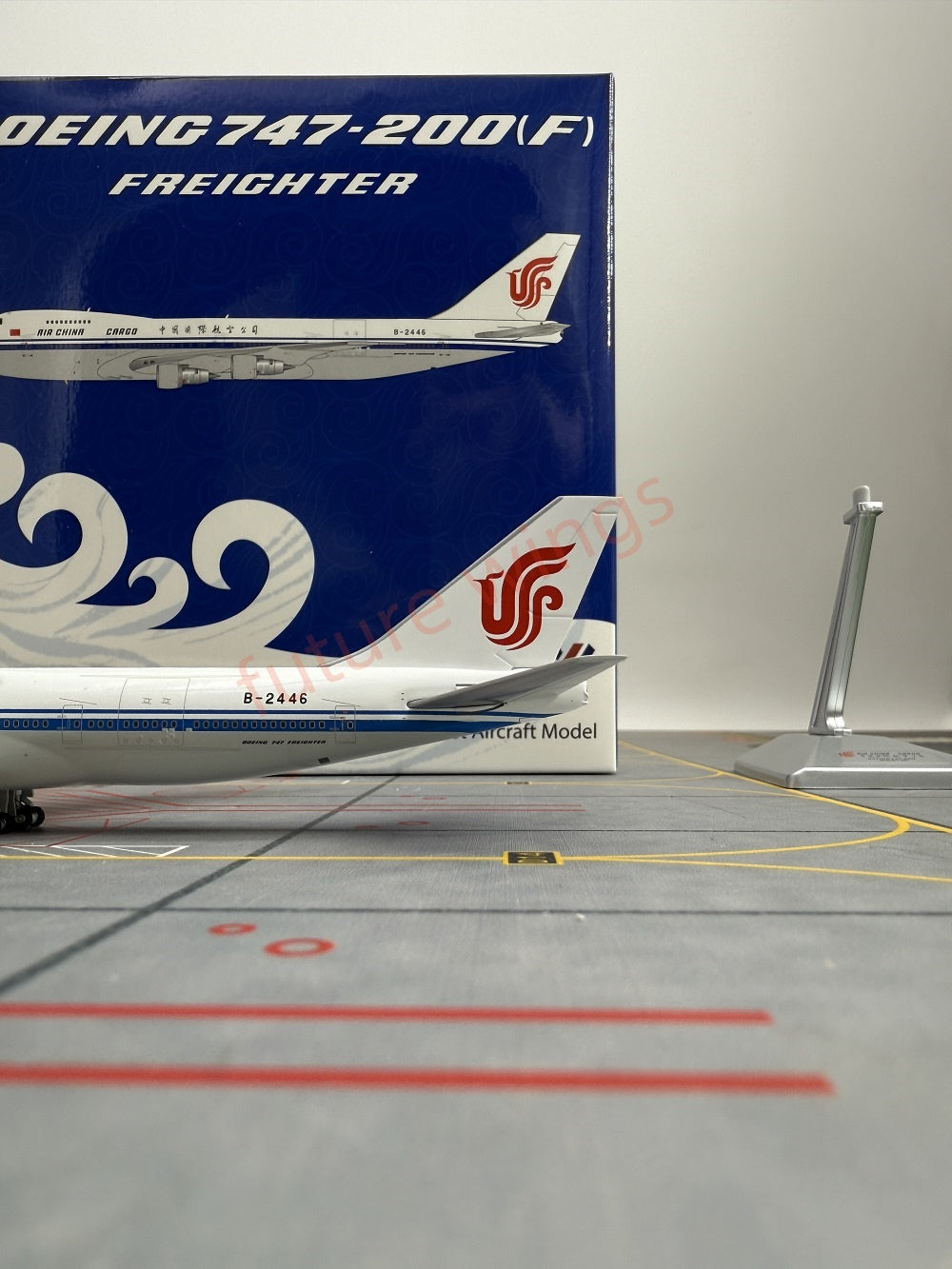 1:400 YY Wings Air China B747-200/F B-2446 B-2448 B-2450 Aircraft Model+Tractor