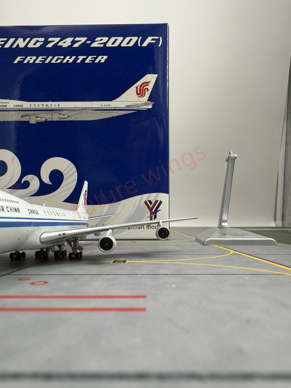 1:400 YY Wings Air China B747-200/F B-2446 B-2448 B-2450 Aircraft Model+Tractor