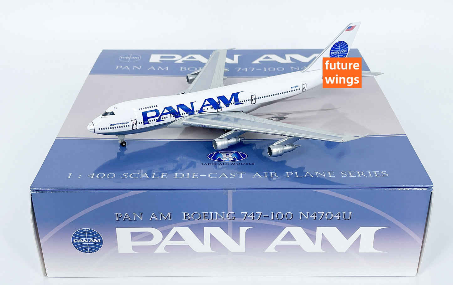 1:400 Radscale Models Pan AM B747-100 N4704U Aircraft Model+Free Tractor
