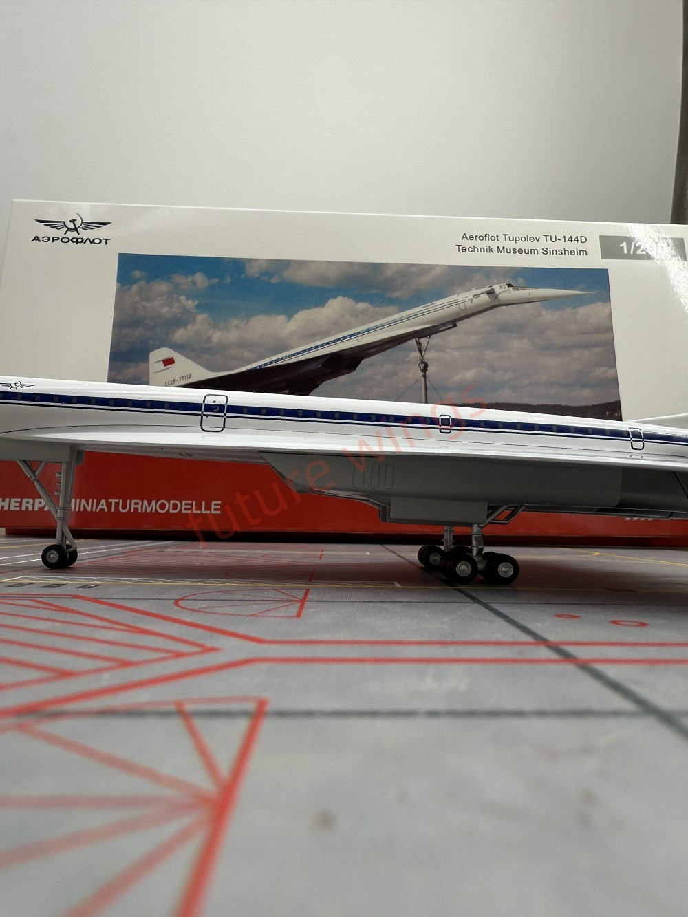 1:200 Herpa Wings 556323-001 Aeroflot TU-144 CCCP-77112 Diecast Aircraft Model